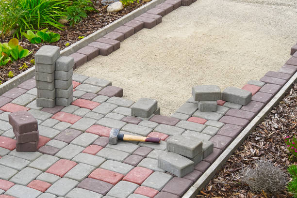 Best Driveway Pavers Installation  in Altamont, OR